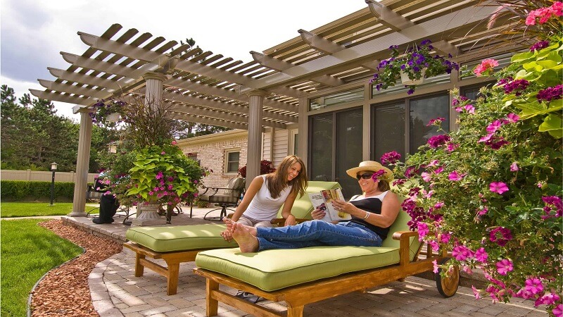 Enhance Your Outdoor Living with Sunroom and Pergola Installations