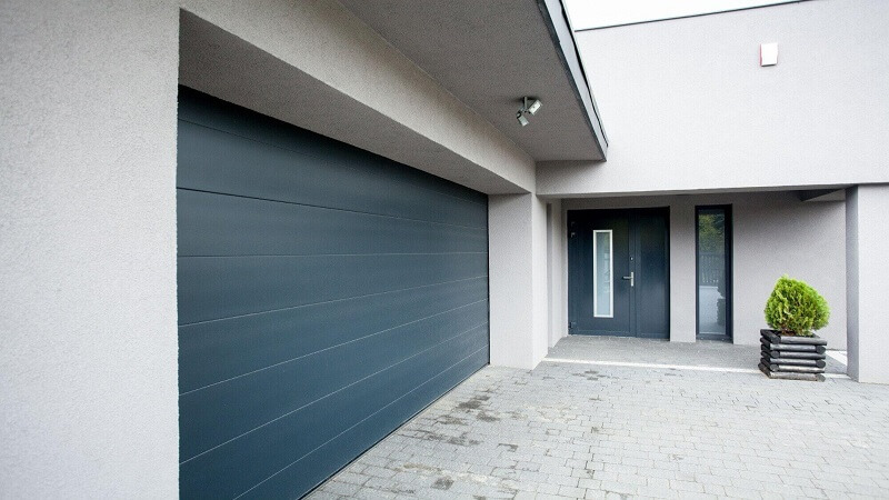 Expert Garage Door Solutions: Professional Installation and Repair Services