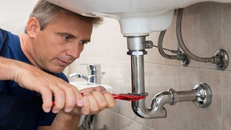 Common Household Plumbing Problems and Their Solutions