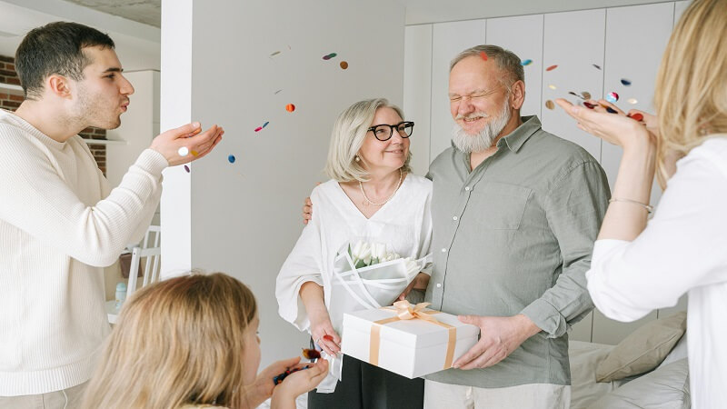 Making Everyday Life Feel Special for Your Parents at Home