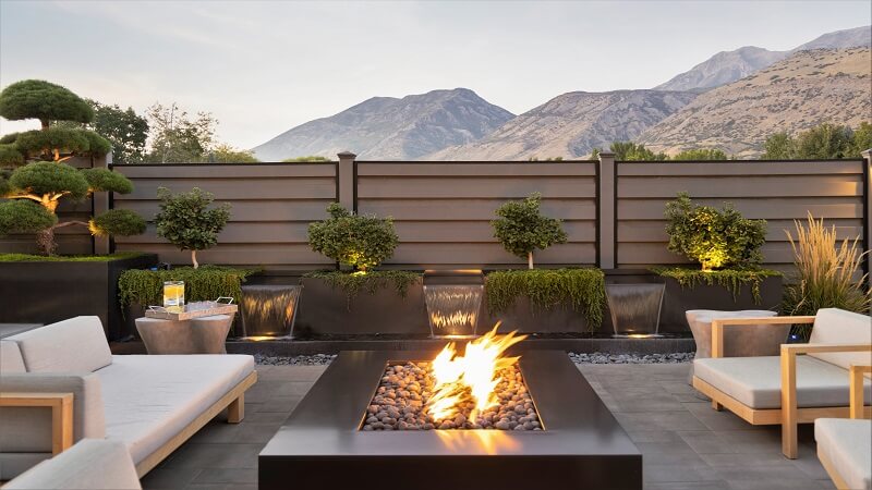 Adding Flair and Functionality to Your Outdoor Spaces with Creative Fencing