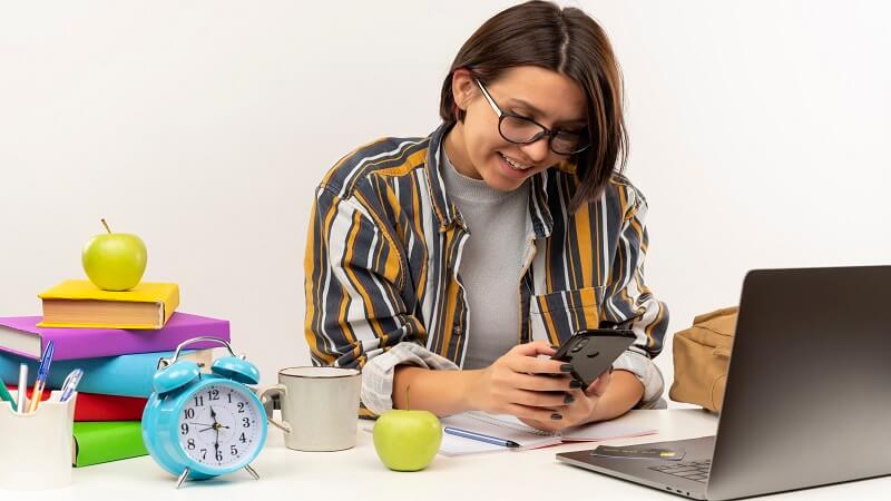 5 Productivity Hacks Every College Student Needs for Online Classes