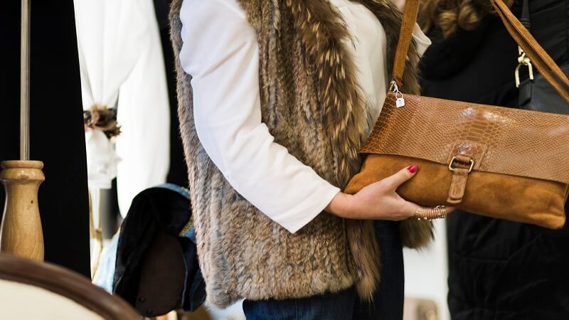 ReviewCollections: Your Guide to the Best Handbag Stores for Every Style