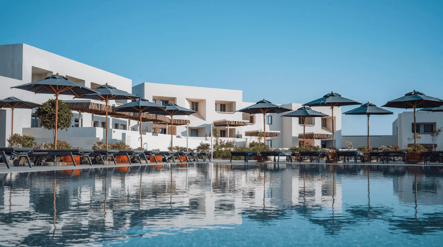 Santorini Beyond the Clichés: How Contemporary Design Is Welcoming the Modern Family