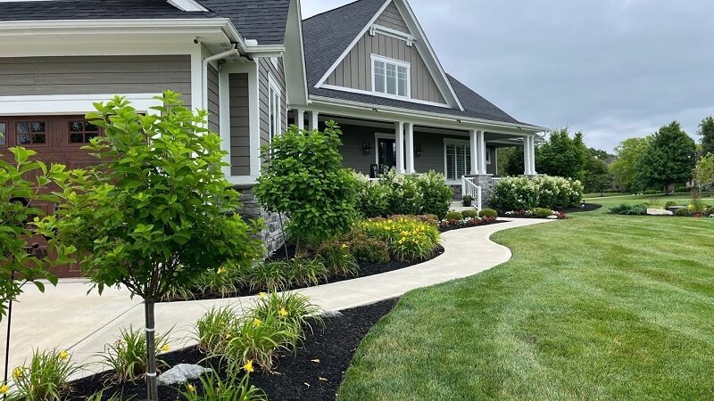 Designing a Front Yard That Looks Good Year-Round, Not Just in December