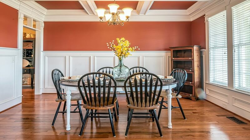 How to Style a Dining Room That Works for Both Everyday and Entertaining