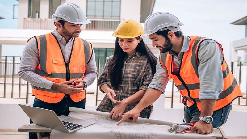 What Developers Should Expect from a Professional Contractor