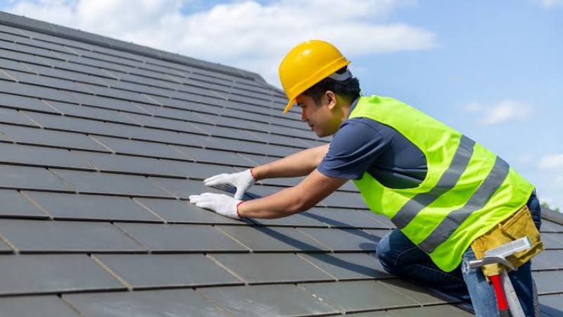 What should you look for in a shingle roofing expert?